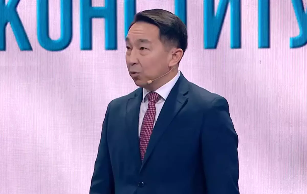 В преамбуле впервые отмечена тысячелетняя историческая преемственность Казахстана - Бакыт Нурмуханов