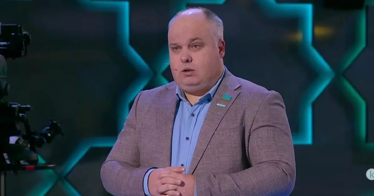   Депутат Максим Рожин Құрылтайдың заң шығару және бақылау өкілетін түсіндірді   