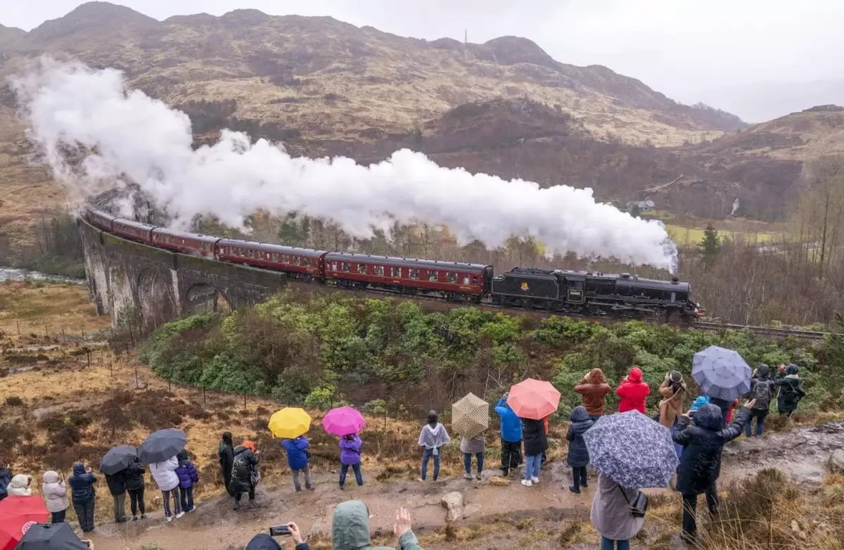 Легендарный поезд из "Гарри Поттера" рискует исчезнуть