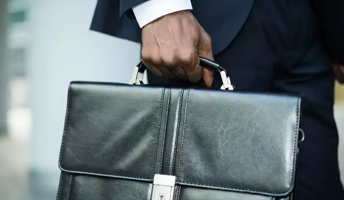 Жемқорлыққа қарсы күрес: 2025 жылы 43 шенеунік қызметінен босатылды