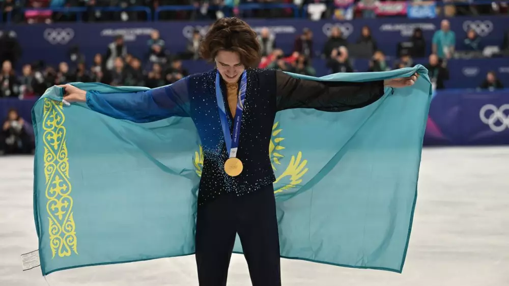 Шайдоровым начали дарить автомобили