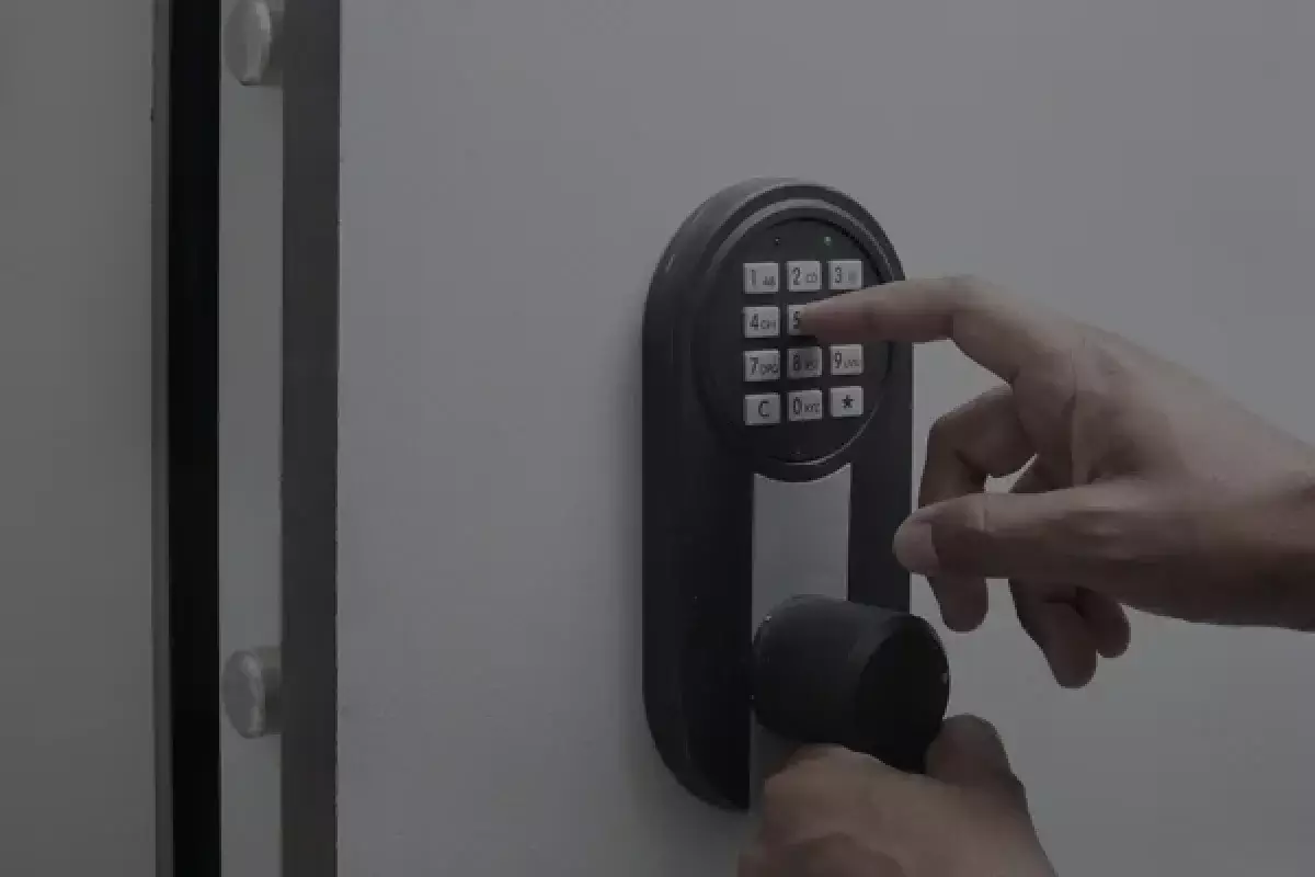 Средь бела дня: дерзкое ограбление произошло в одном из банков