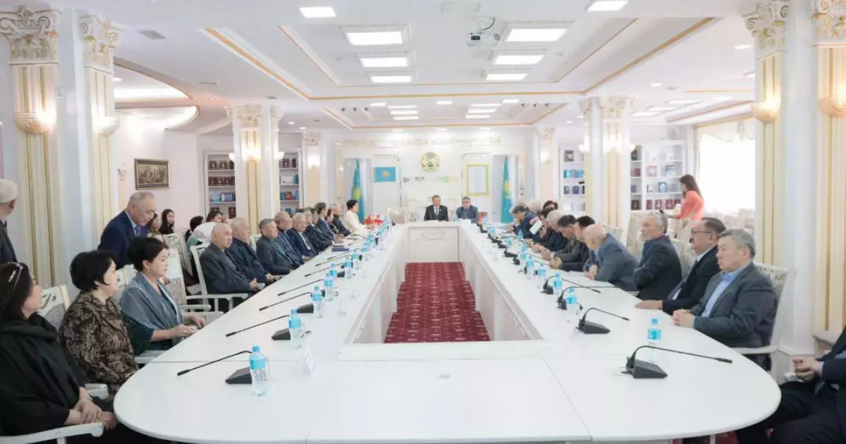  ҚР Ұлттық академиялық кітапханасында Жолтай Әлмашұлының жаңа кітаптары таныстырылды 