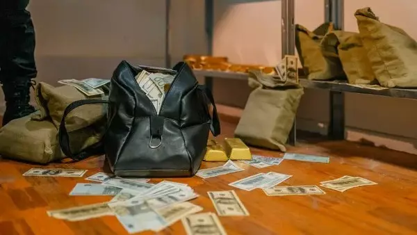 Қарақшылар Германияда банктен 14 сейф ұяшығын ұрлап кетті