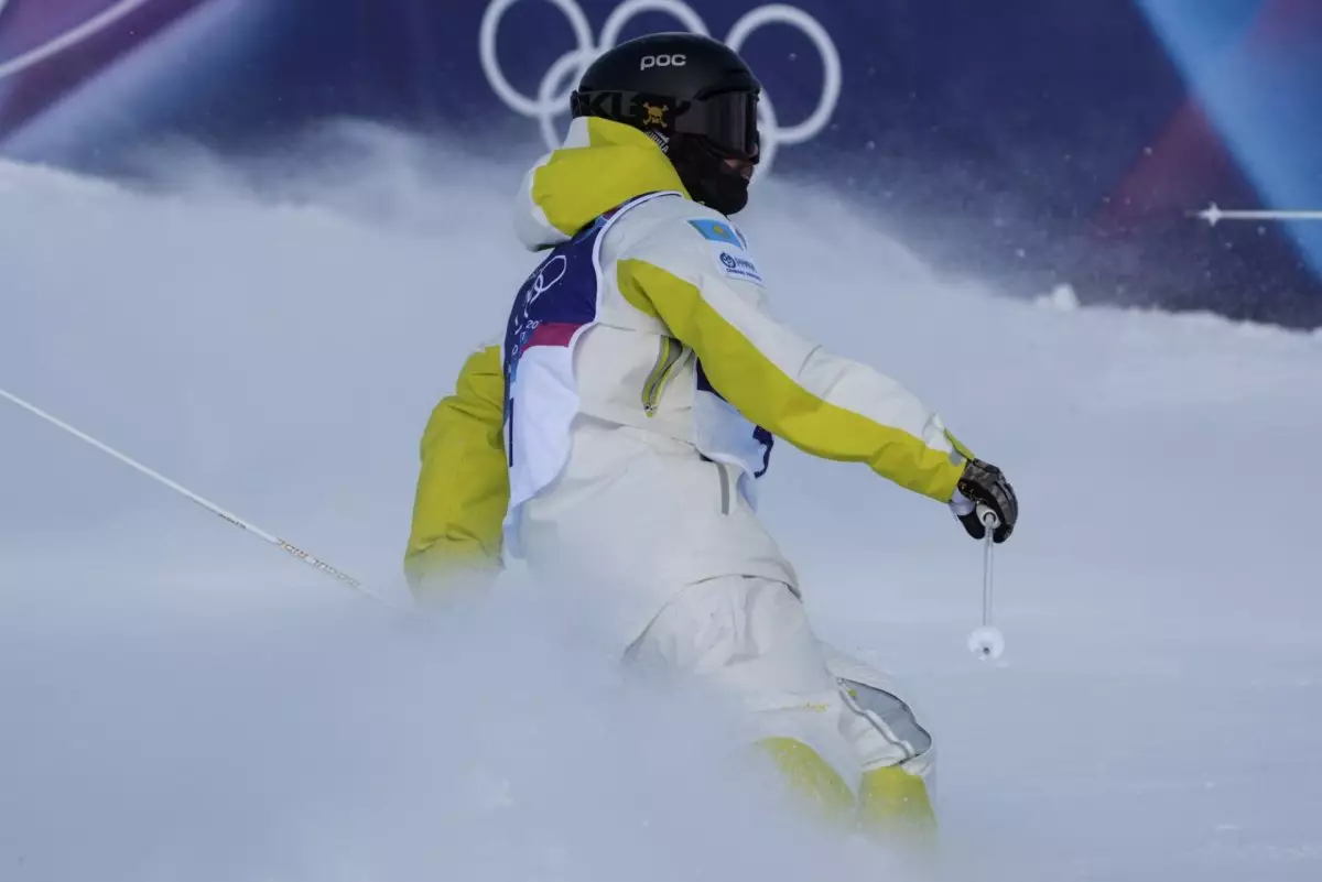 Фристайл-могул: Павел Колмаков Олимпиада ойындарының 1/8 финалына дейін жетті