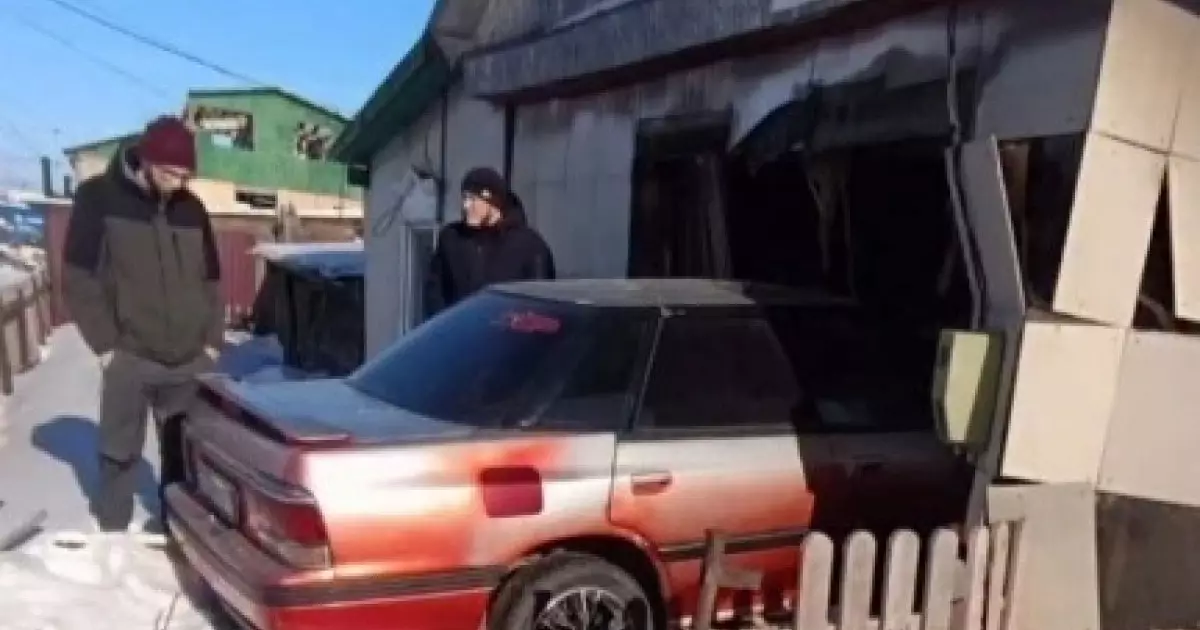  Петропавлда екі көлік жеке тұрғын үйге соқтығысты 