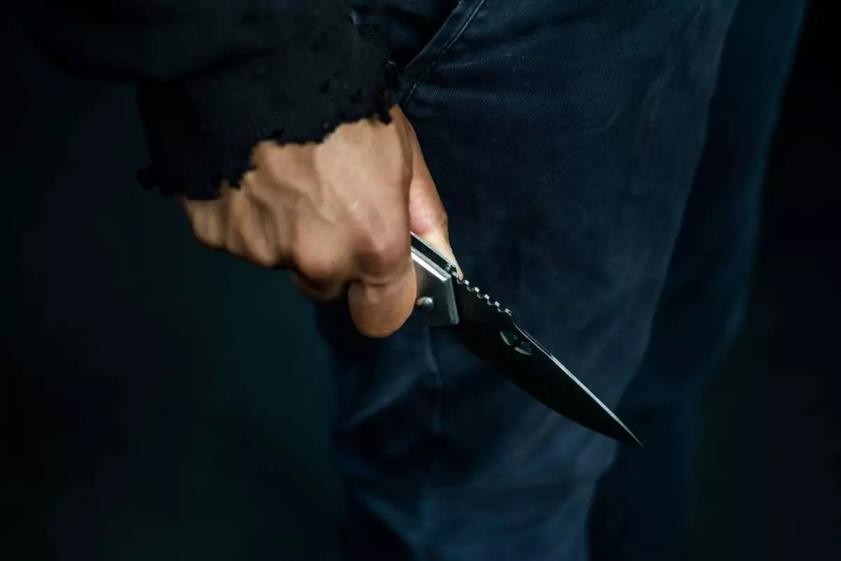 Россиянин напал с ножом на женщин в храме