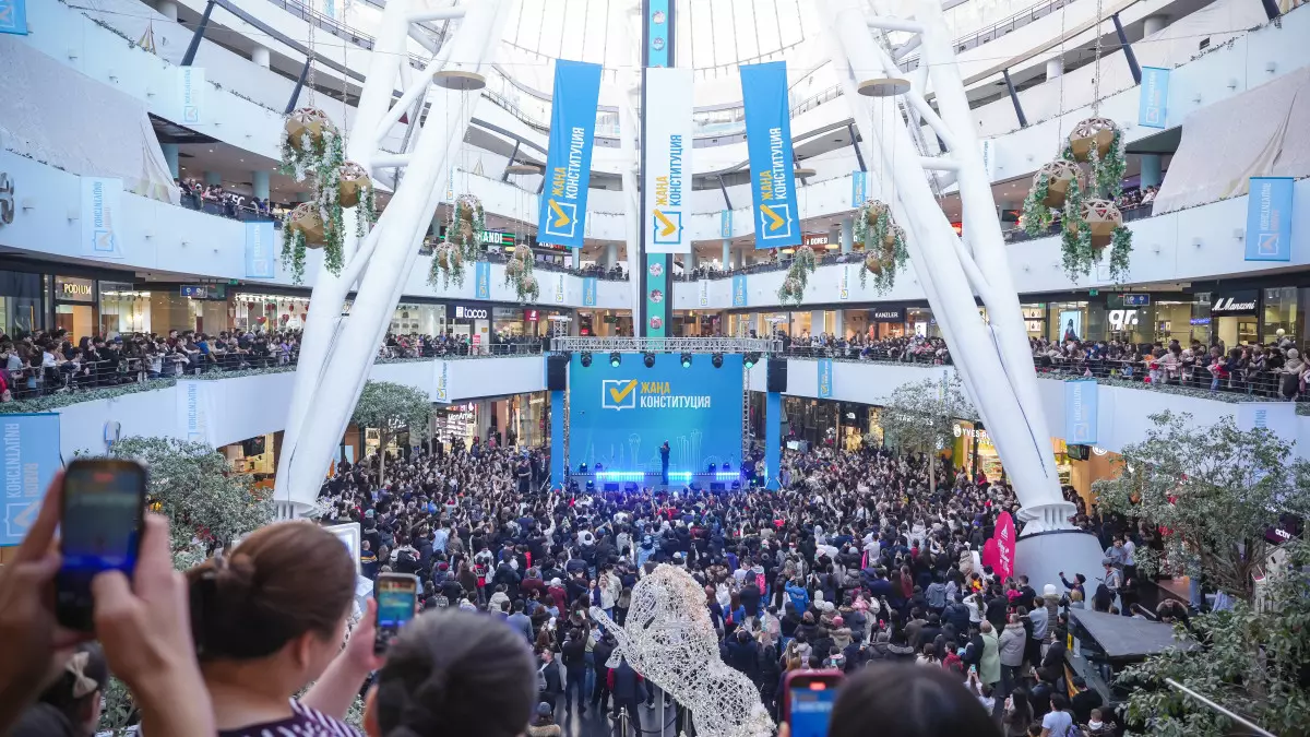 В столице прошел молодежный live-концерт в поддержку референдума