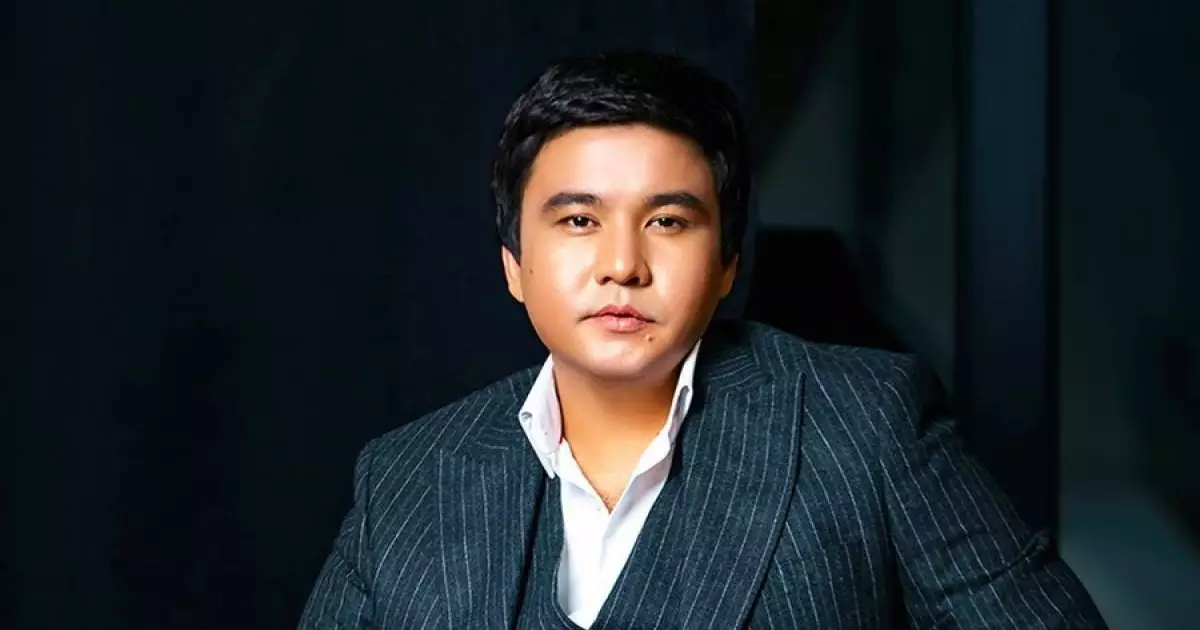  «Әйелім көп сөйлемейді»: Әнші Қанат Үмбетов көпшілікке отбасын таныстырды 