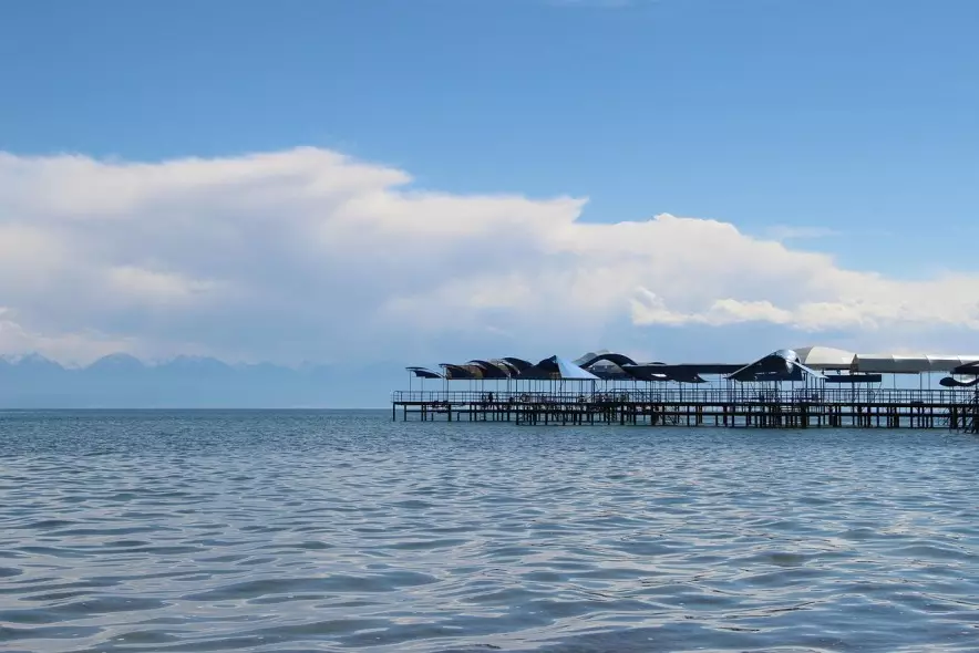 Иссык-Куль: Казахстан закрепил права на четыре курортных объекта