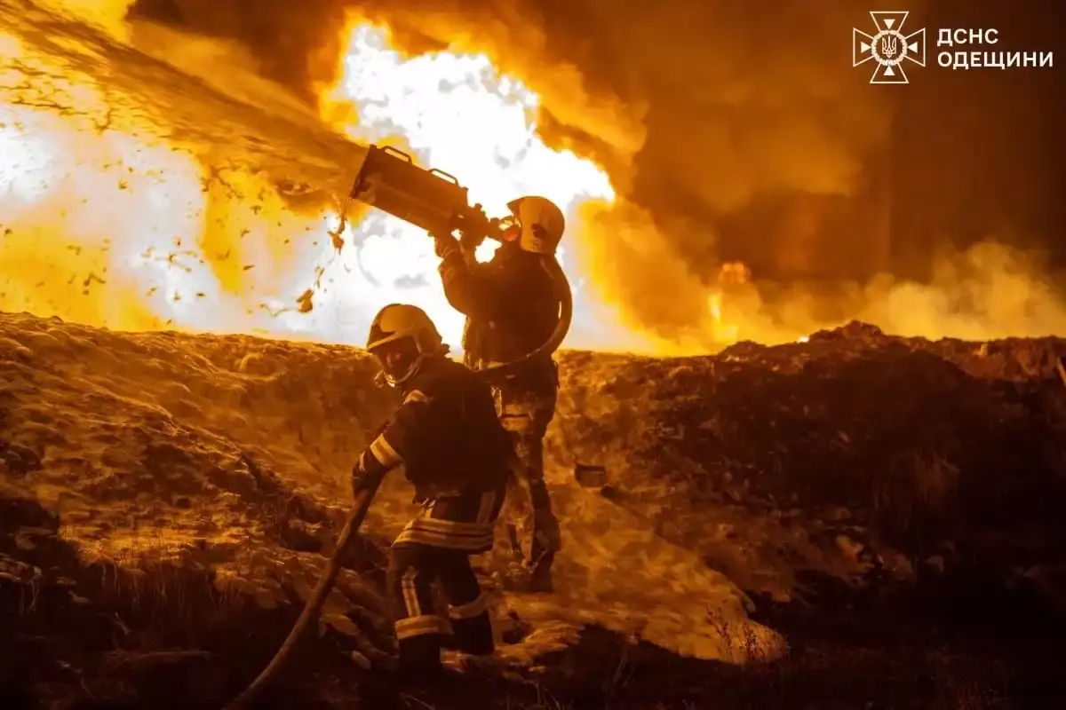 Ресей дрондары Одессадағы теміржол нысанын соқты: алапат өрт шықты