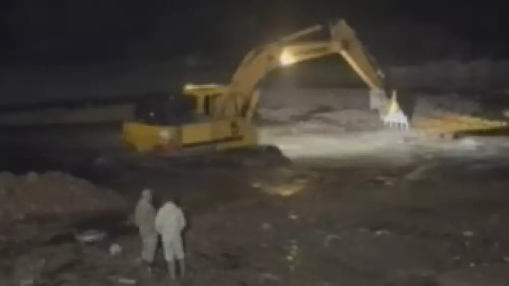 Часть дамбы за 2,7 миллиарда разрушили неизвестные в Шымкенте