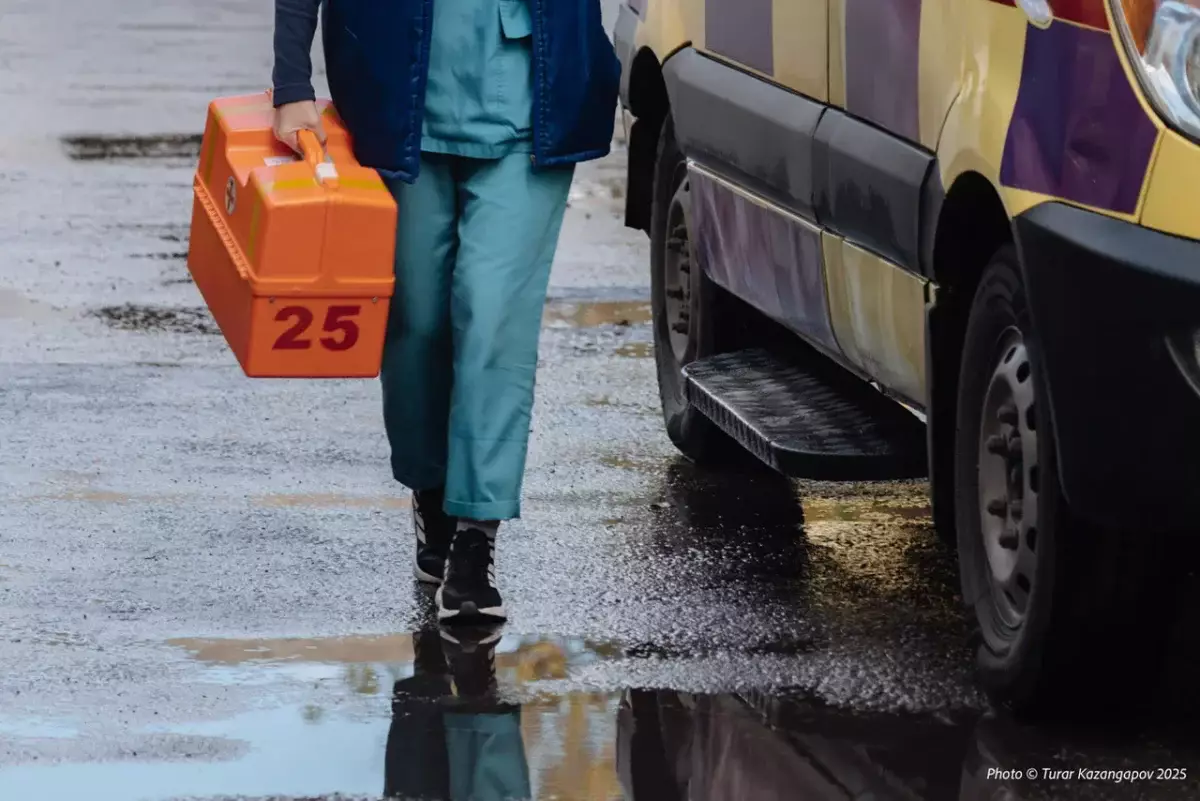 Меньше, чем у курьеров: казахстанские врачи вскрыли правду о своих зарплатах