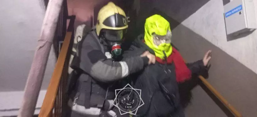 Пожар произошел в поселке Восточный в Семее