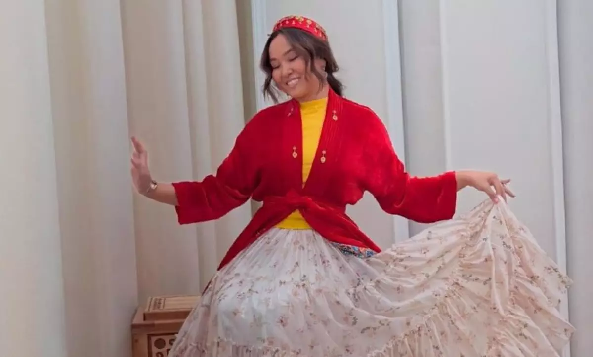 Тұрсынбектің тоқалы қыздарды атқа мінуге шақырды