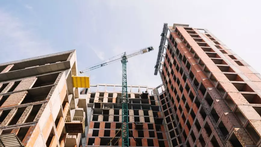 Оплата после ввода объекта: в Казахстане закрутили гайки на стройках за госсчёт