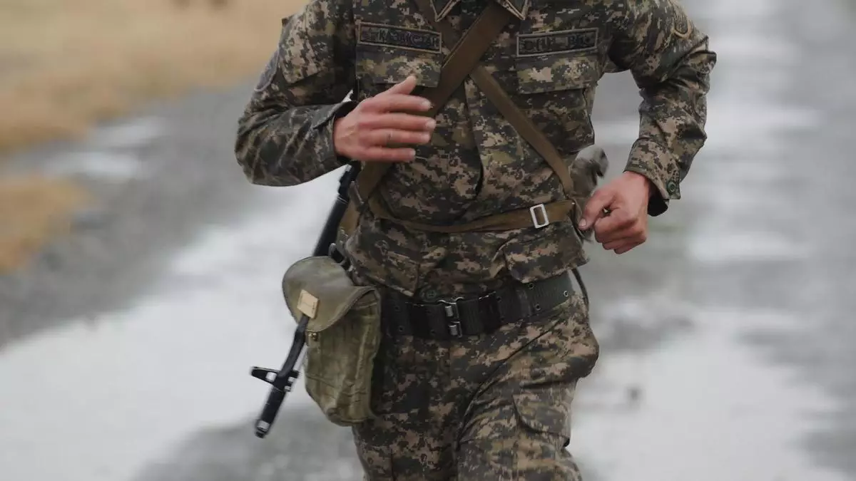 В Казахстане возбуждено дело по факту избиения военнослужащего