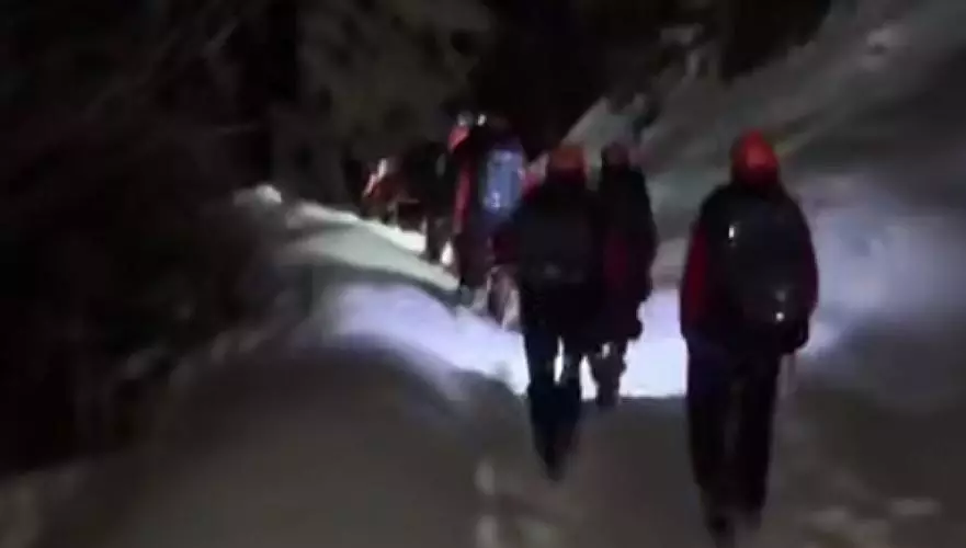 В горах Алматы под лавину попал турист