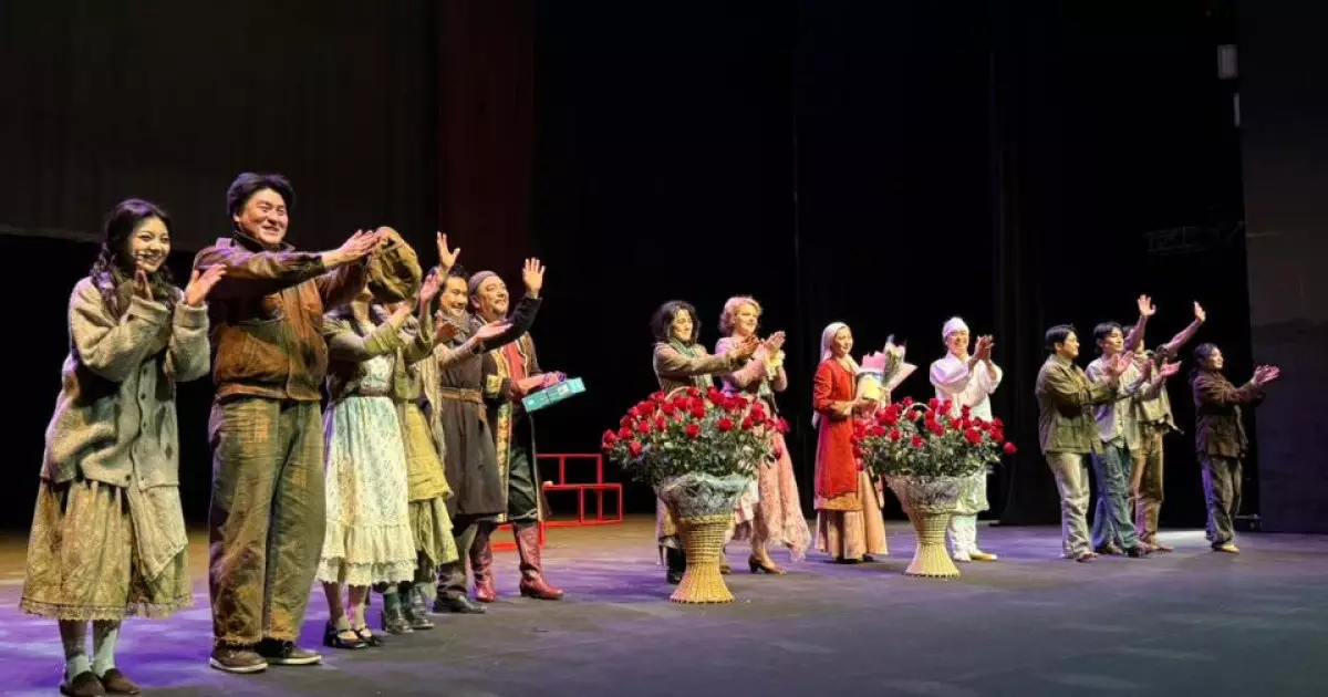   Астанада «Париждегі екі әйел» спектаклінің премьерасы өтті   