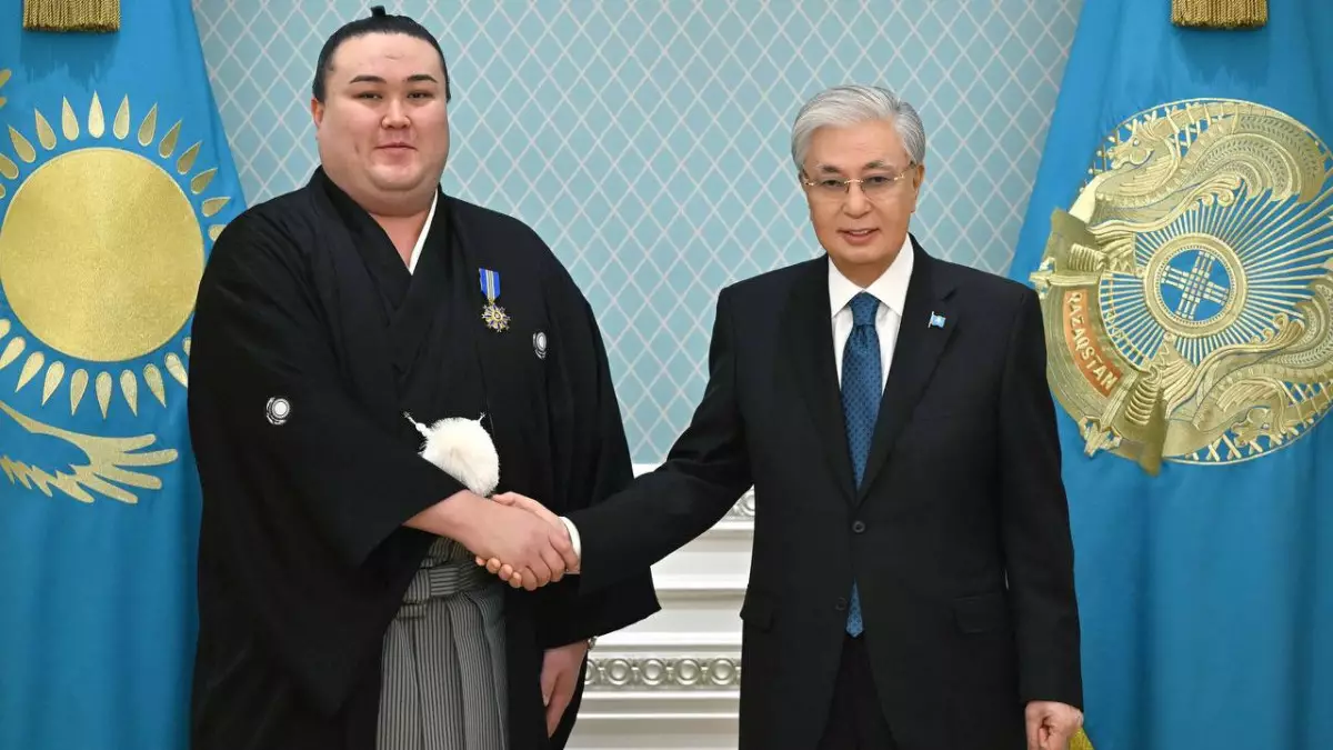 Тоқаев сумошы Ерсін Балтағұлды «Барыс» орденімен марапаттады