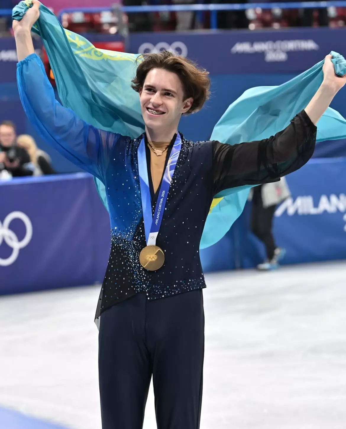 Қазақстандық мәнерлеп сырғанаушы Михаил Шайдоров Миландағы қысқы Олимпиада ойындарында алтын медальға ие болды