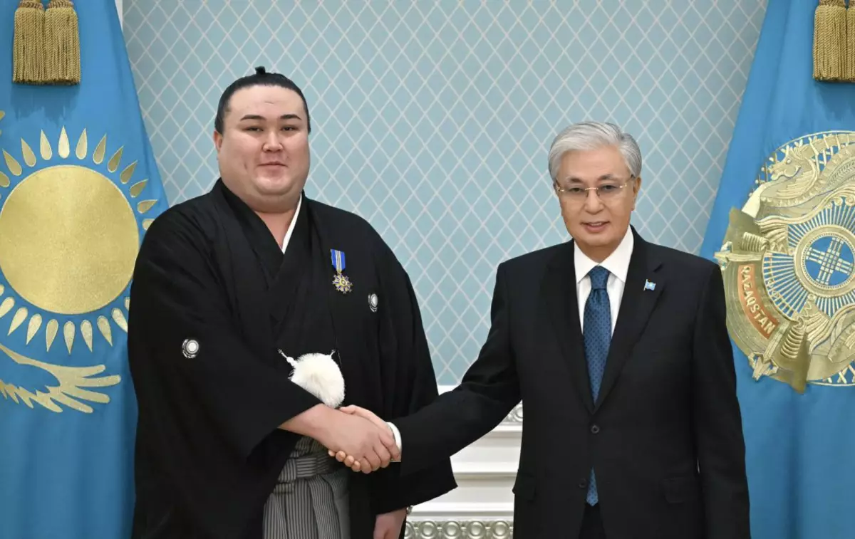 Президент сумошы Ерсін Балтағұлды ІІ дәрежелі «Барыс» орденімен марапаттады
