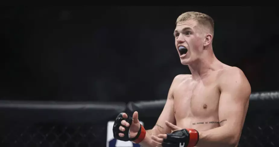 Иан Гэрри намекнул на бой с Исламом Махачевым