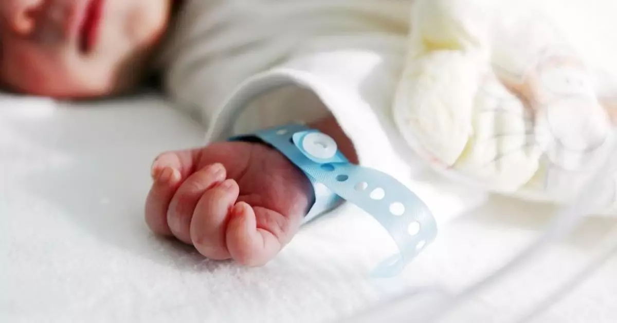  Жаңа туған нәрестенің түскен кіндігін көміп тастаған дұрыс па? 