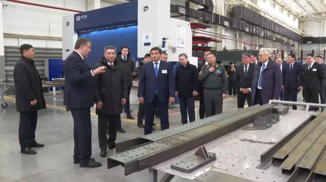 Бектенов ознакомился с реализацией проектов в промышленности