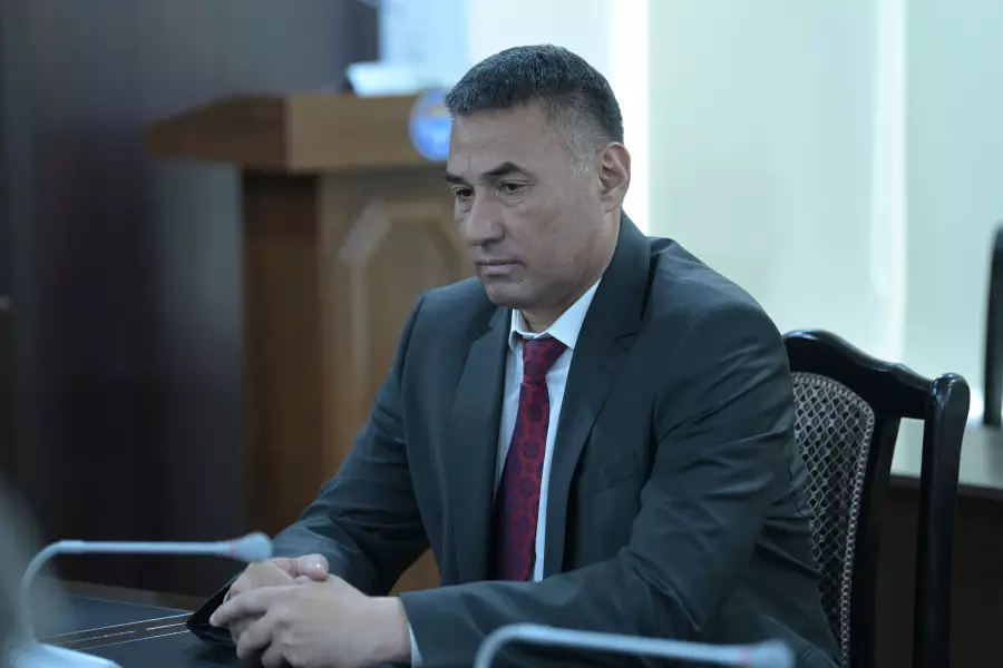 Қырғызстанда ауыс-түйіс жүріп жатыр: Тәшиевтің “өкіл баласы“ атанған министр қызметімен қош айтысты