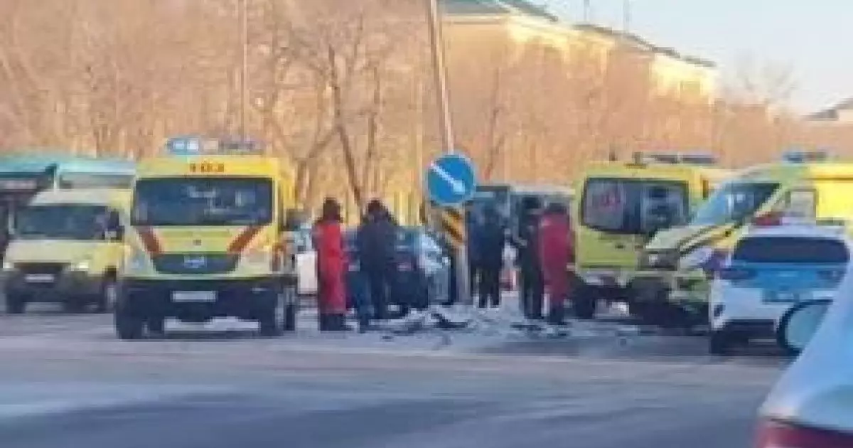  Қарағандыда жедел жәрдем көлігі Hyundai автокөлігімен соқтығысты: Зардап шеккендер бар 