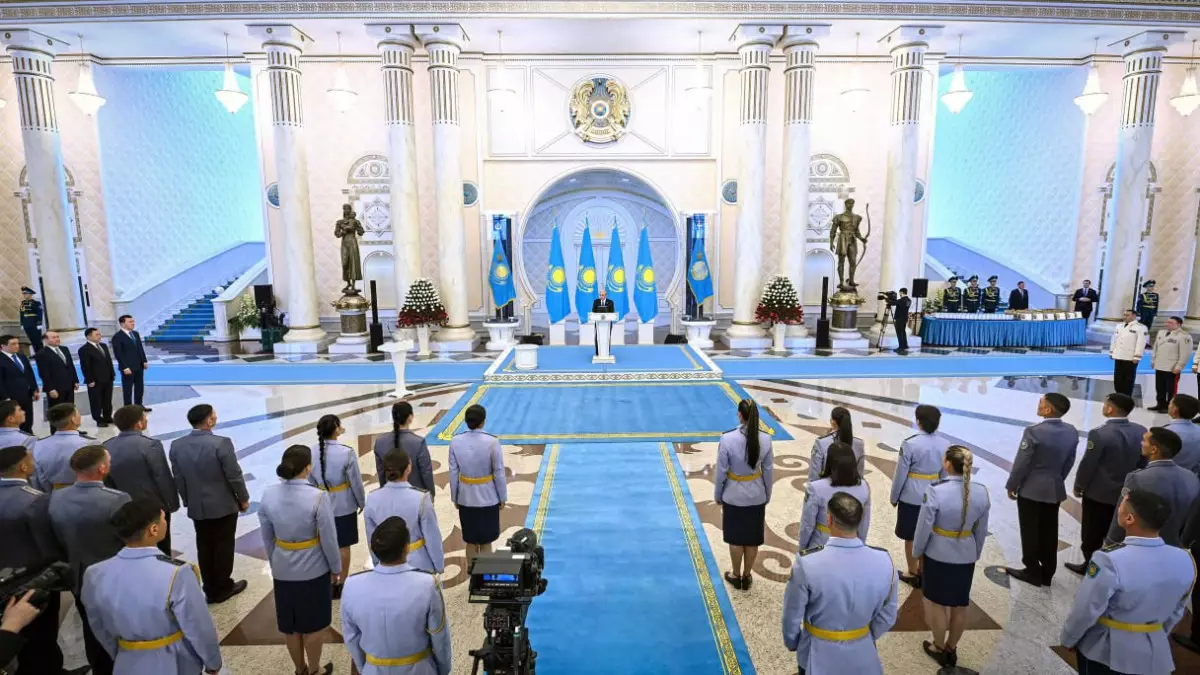 Токаев  наградил победителей международного турнира UAE SWAT Challenge-2026