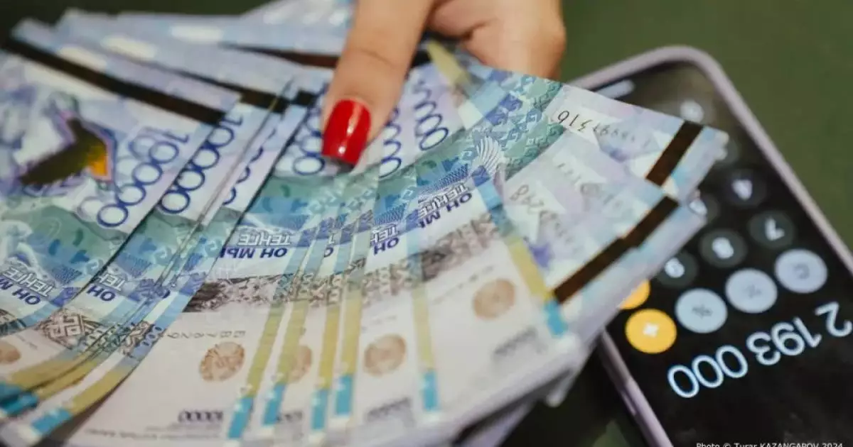  Казахстанских блогеров заставили заплатить полмиллиарда тенге налогов 