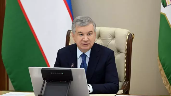 Мирзиёеву представили проект научного спутника «Мирзо Улугбек»