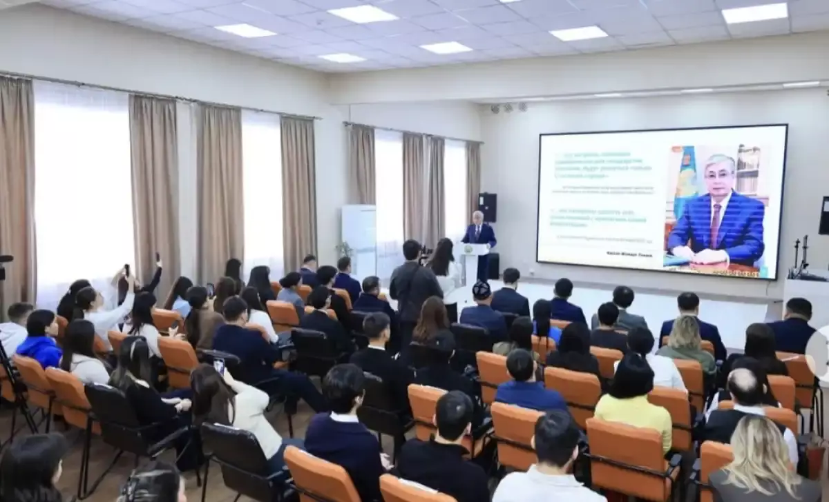 Қарағандының сарапшыларымен жастар көшбасшылары жаңа Конституцияны қабылдауды қолдады