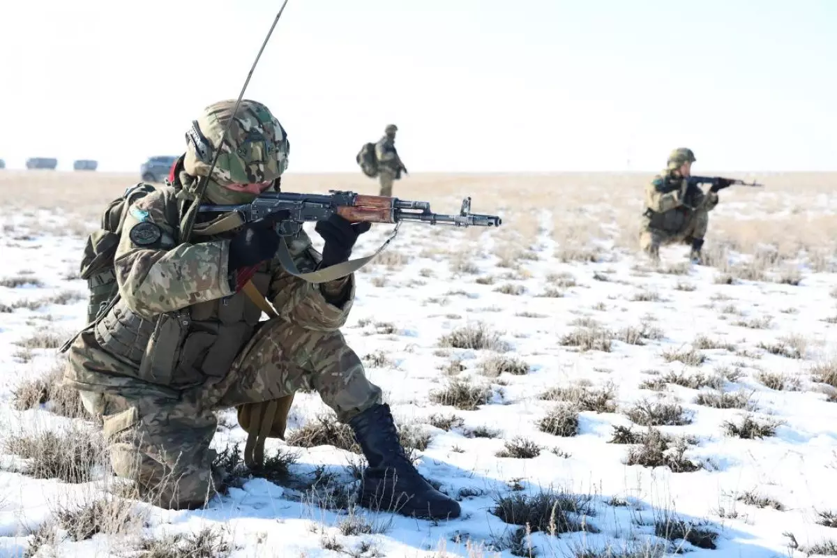 Десантно-штурмовые войска Казахстана проходят проверку боеготовности
