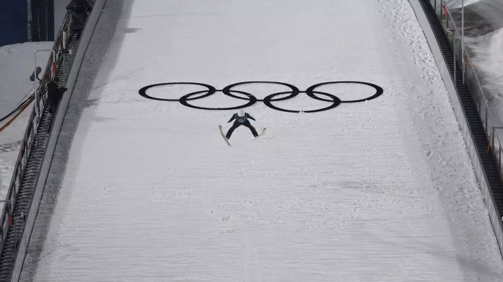 Претендент на медаль Олимпиады получил дисквалификацию из-за 4 миллиметров