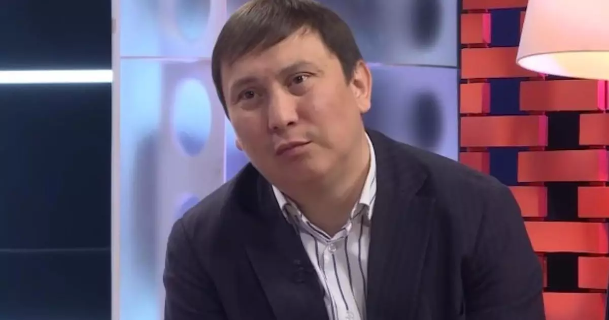   «Қазақ елінен басымды иіп кешірім сұраймын...»: Қайрат Әділгерей күй атасы Құрманғазының кесенесіне барды (видео)   