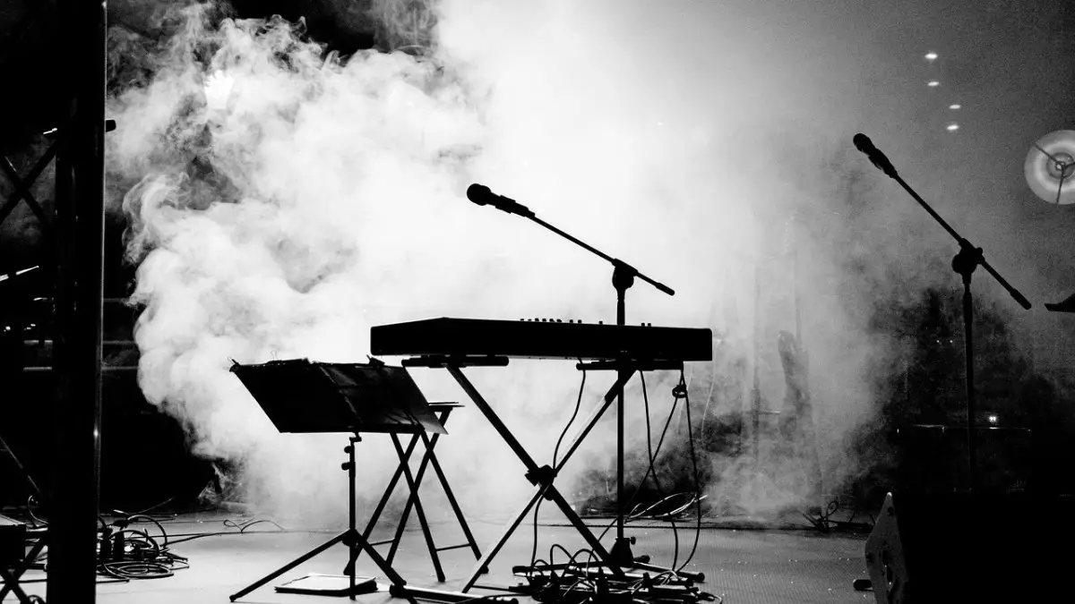 Концерт Басты в Ташкенте перенесли из-за неисправности самолета Air Astana