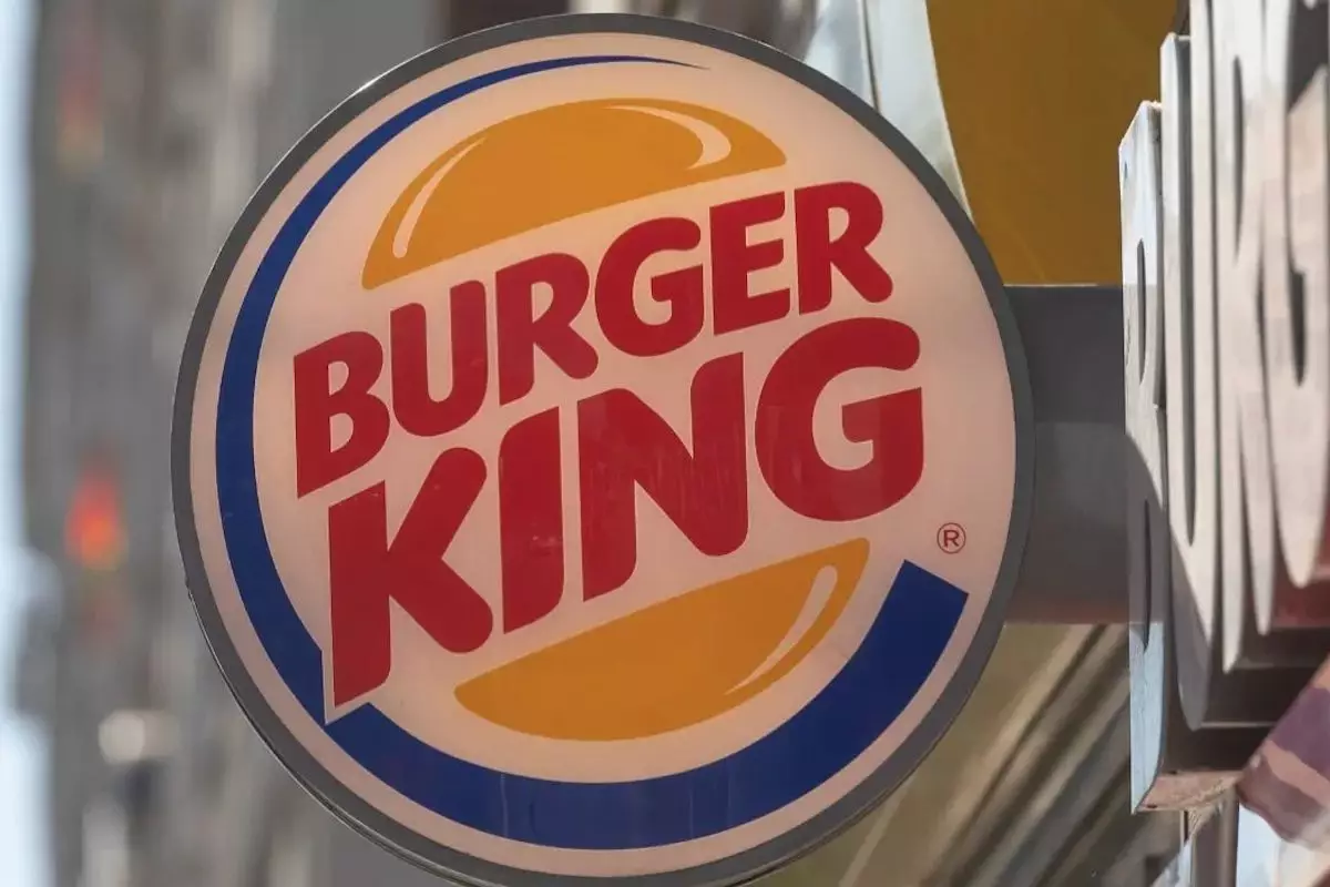 Реакция на скандал: Burger King временно отстранил менеджера на время проверки
