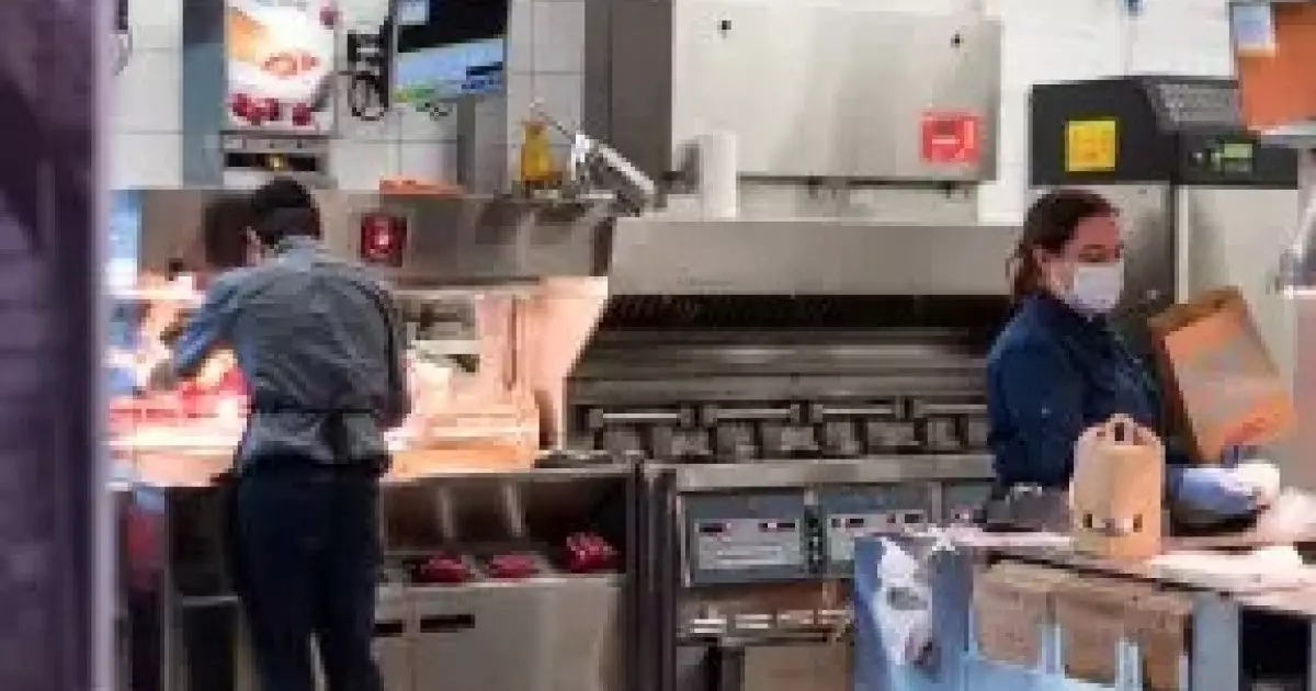  Burger King Kazakhstan дауы: басшылардың бірі жұмыстан шығарылды 