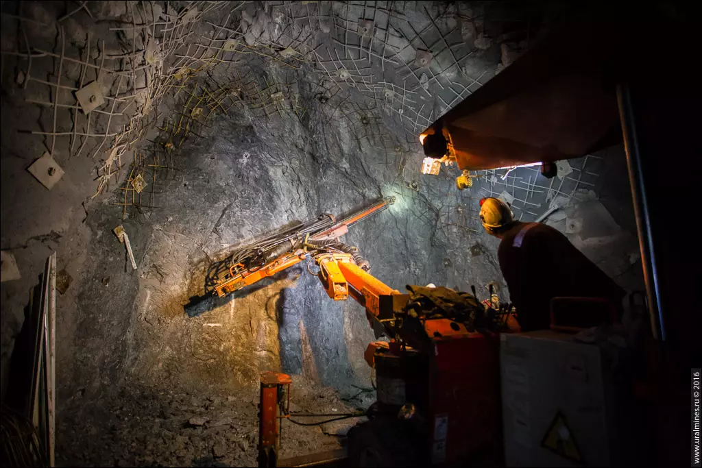 Түркияда көмір шахтасы опырылып түсті