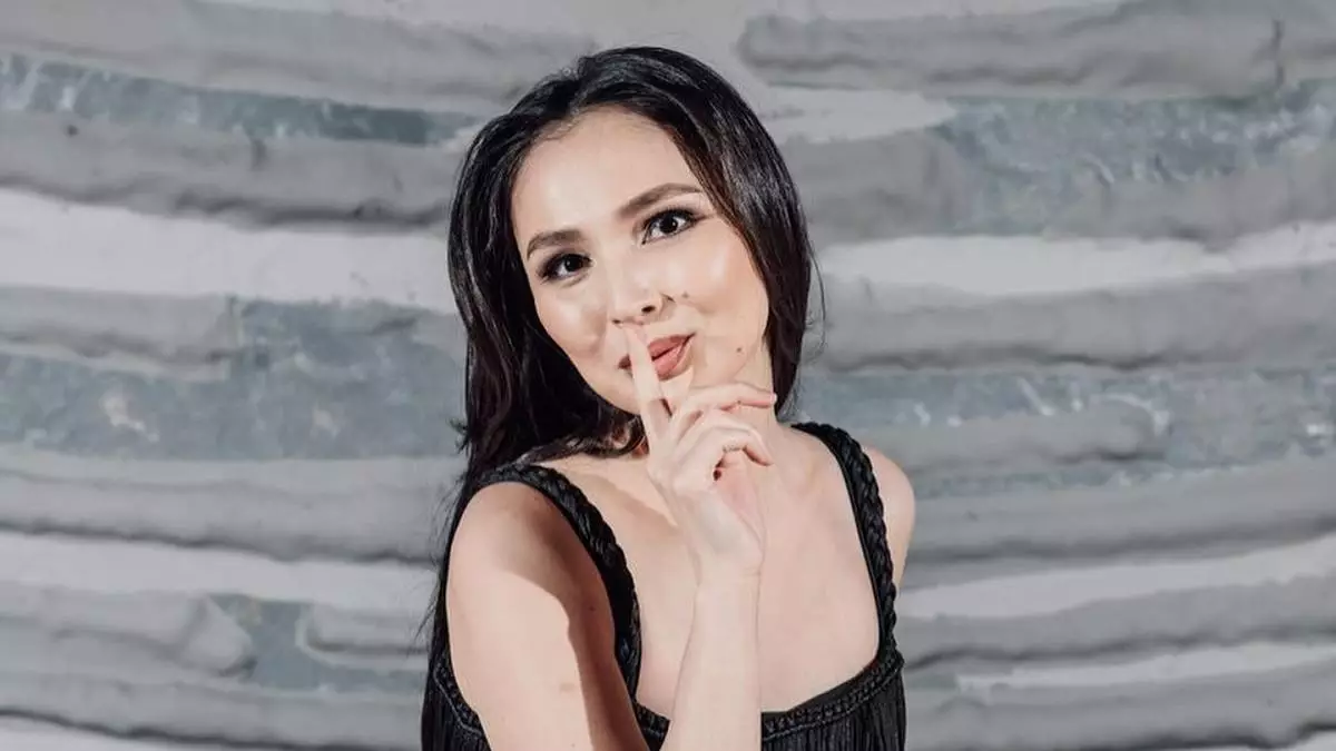 «Қаталсың, қателікті кешірмейсің»: Жұлдыз Әбдукәрімова ерекше жазба жариялады