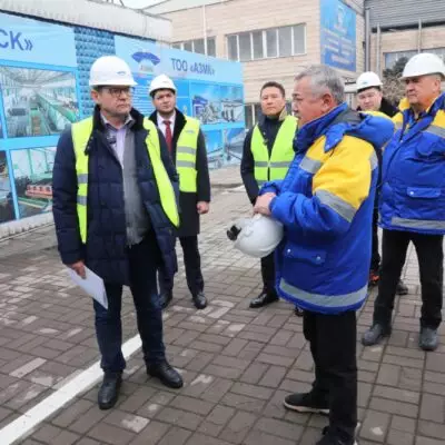 Трудовой коллектив крупного алматинского завода поддержал проведение референдума