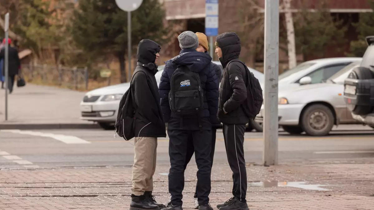 Родителей алматинских школьников оштрафовали за попытку их детей сорвать занятия