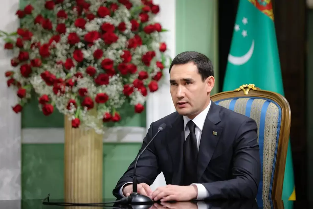 Чистка рядов: Бердымухамедов отправил в отставку ключевых чиновников