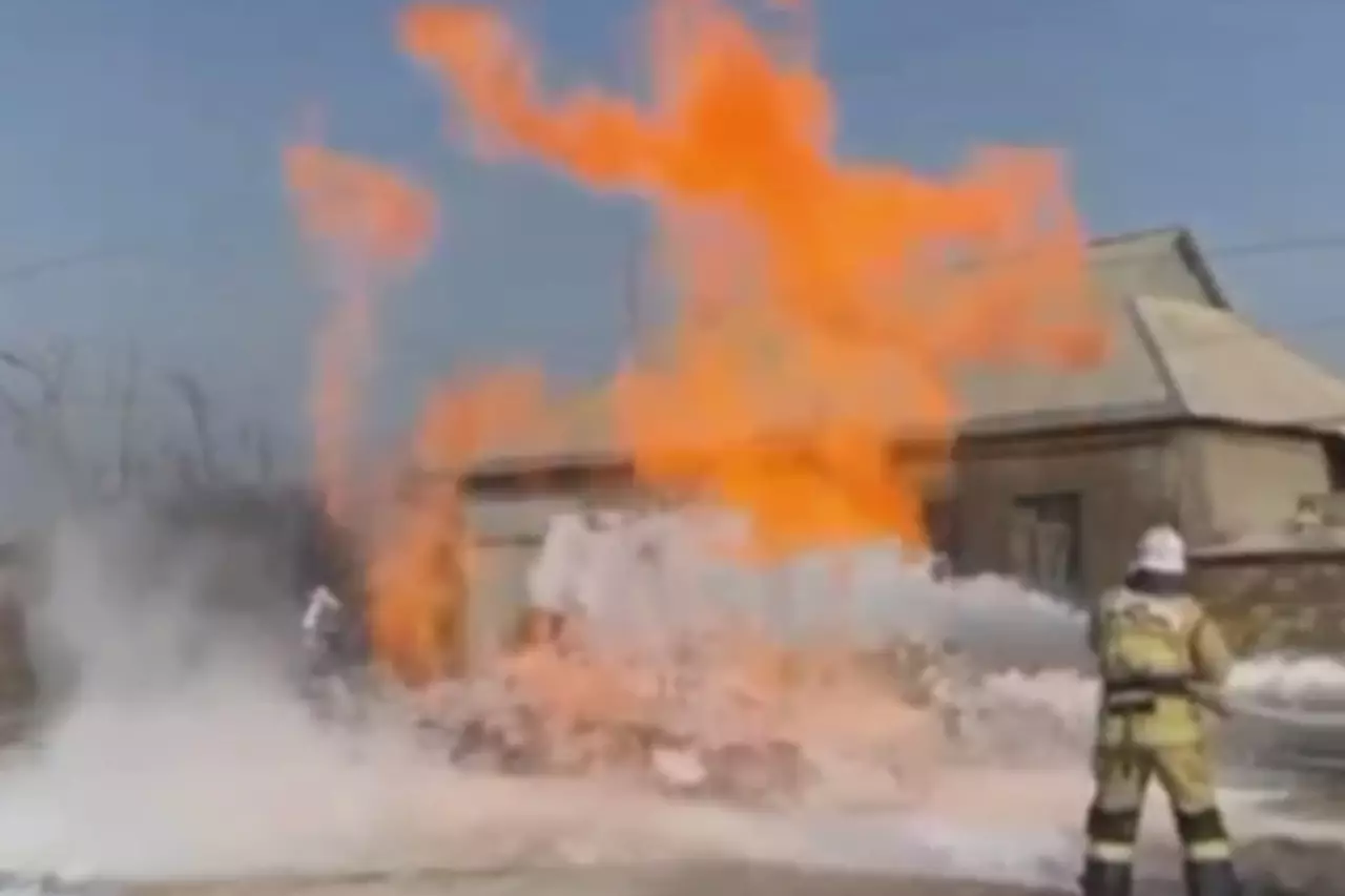 В Шымкенте произошло возгорание на газопроводе после ДТП