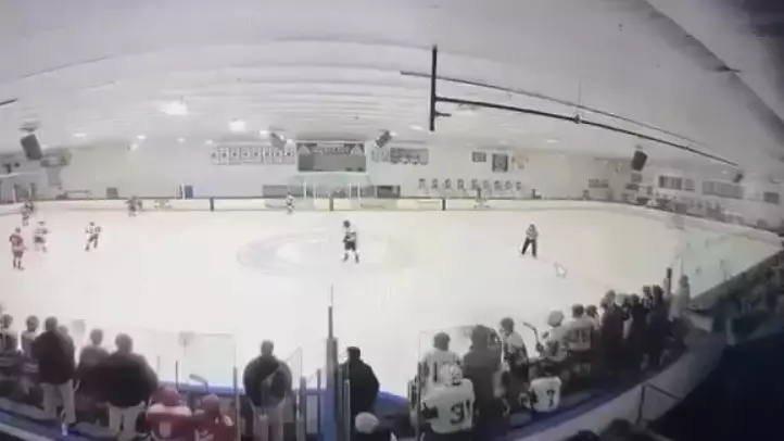 АҚШ-та хоккей матчындағы атыс: Екі адам қаза тауып, үшеуі жараланды