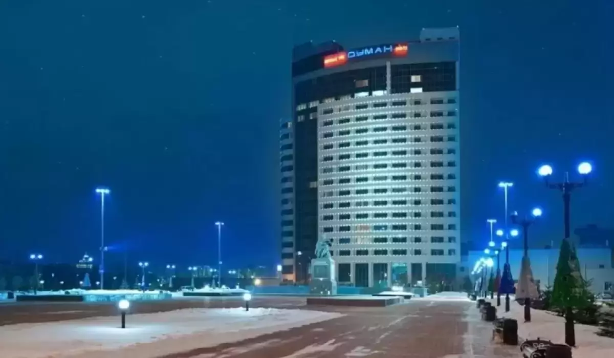 Банк вместо чемпионок: холдинг «Байтерек» объяснил, зачем забрали здание у столичных гимнасток