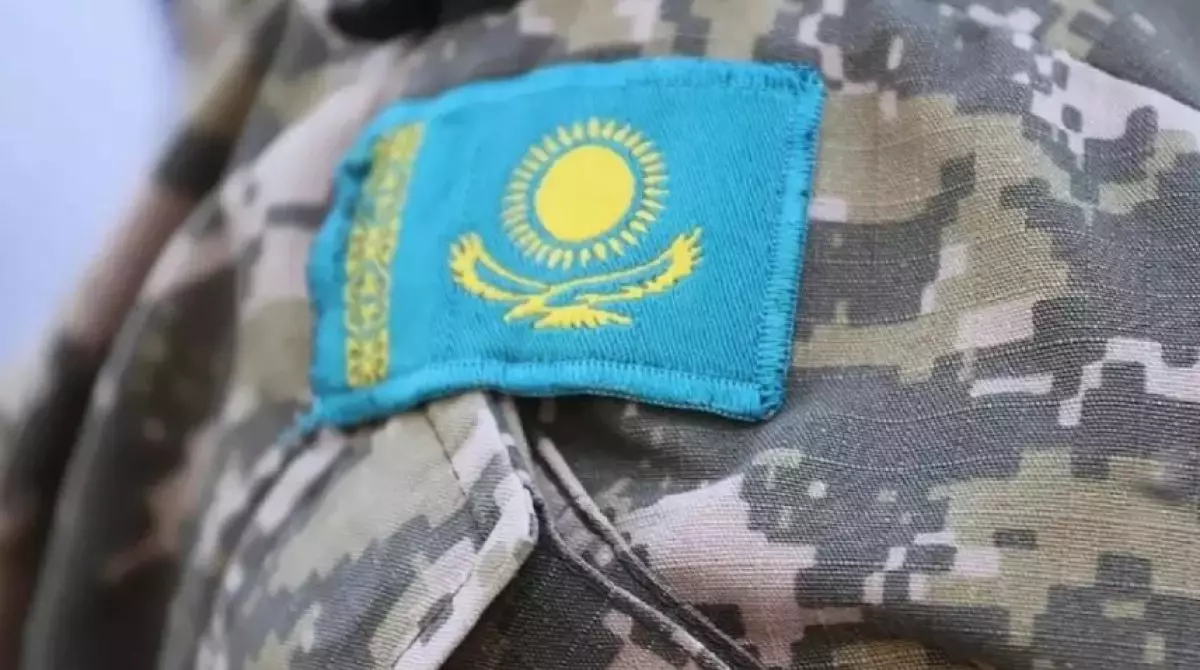 Гвардейск гарнизонында сарбаздың жақ сүйегі сынған: әскери полиция тергеу бастады